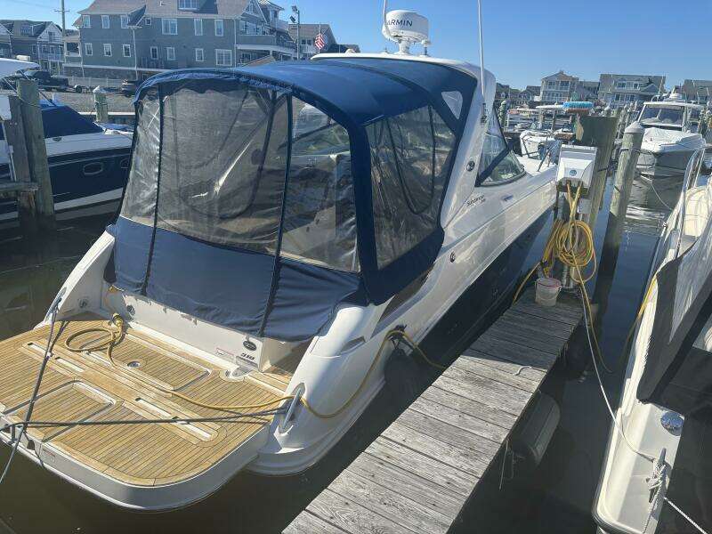 31ft Sea Ray Yacht For Sale