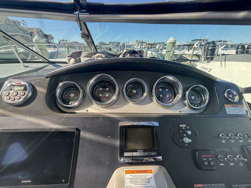 31ft Sea Ray Yacht For Sale