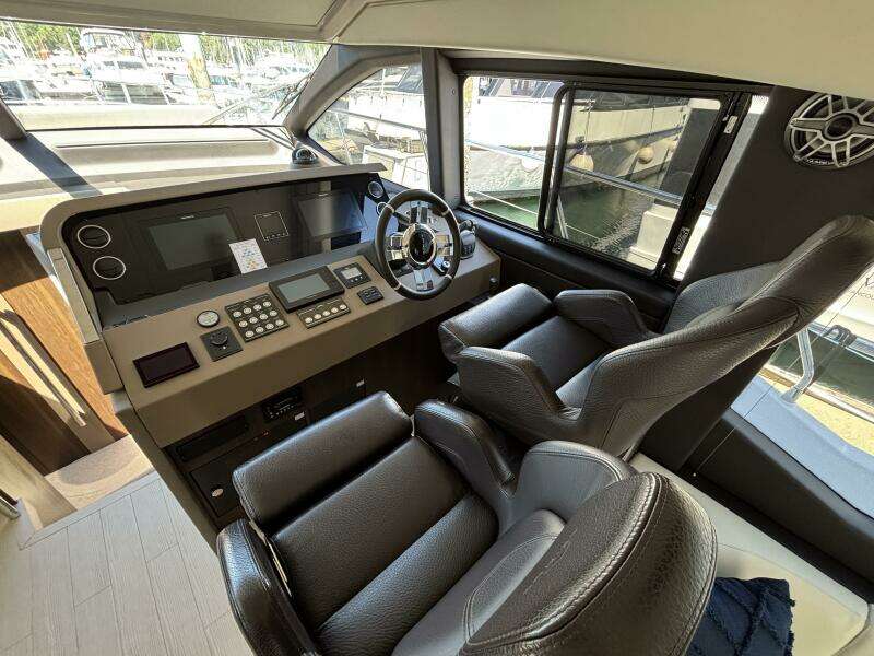 50ft Azimut Yacht For Sale