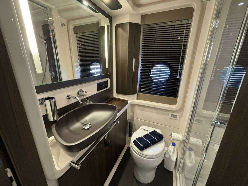 50ft Azimut Yacht For Sale
