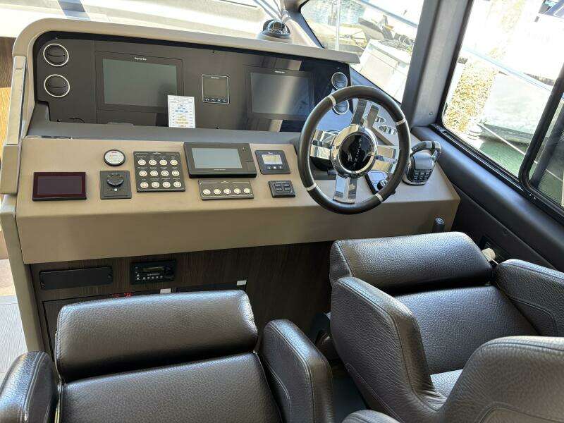 50ft Azimut Yacht For Sale