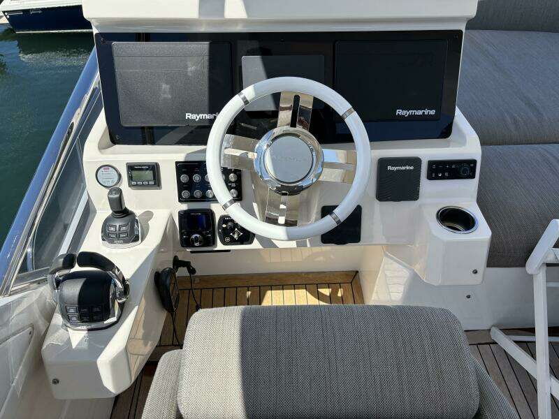 50ft Azimut Yacht For Sale