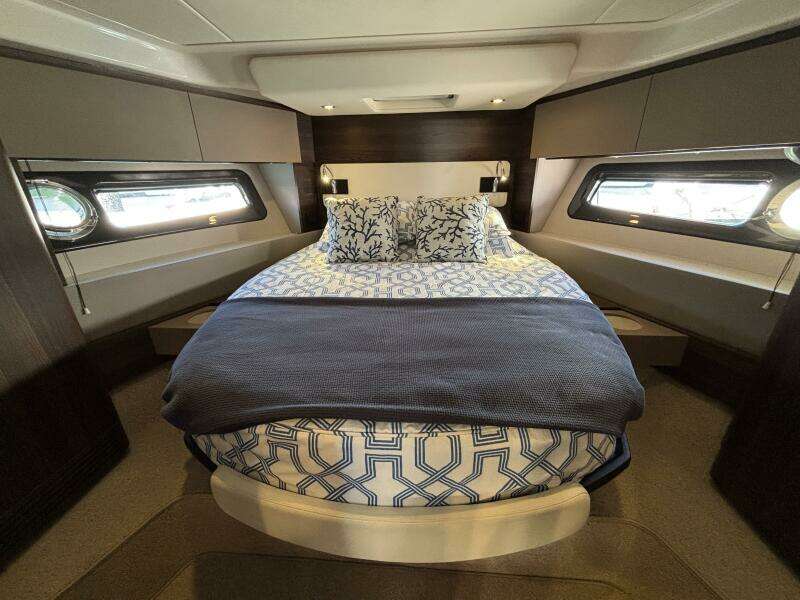 50ft Azimut Yacht For Sale