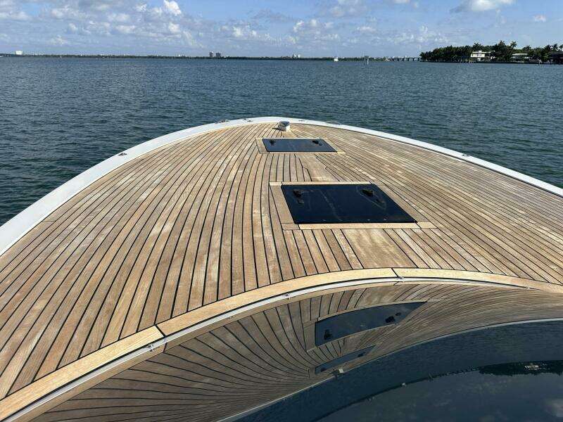 LOLO 33ft Frauscher Yacht For Sale