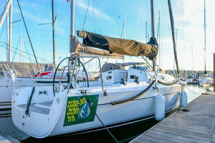 36ft J Boats Yacht For Sale