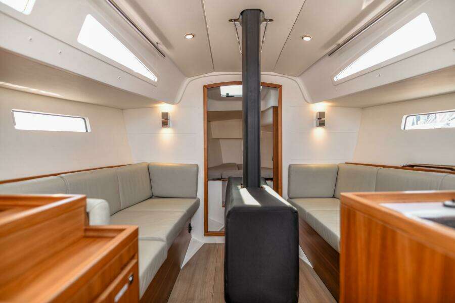 36ft J Boats Yacht For Sale