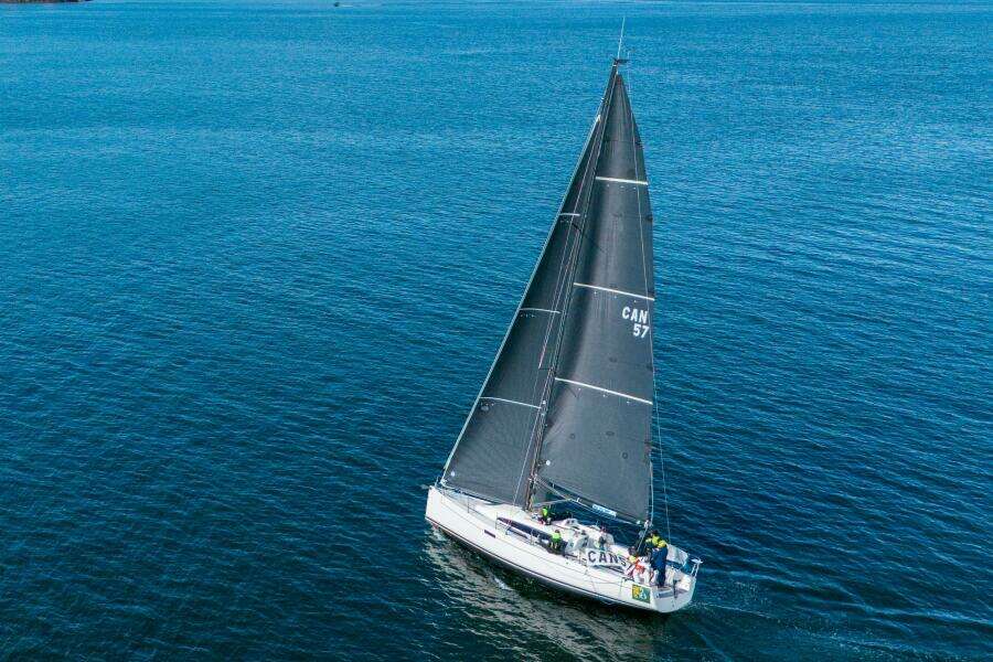 36ft J Boats Yacht For Sale