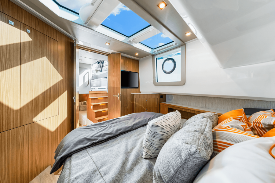 50ft Cruisers Yachts Yacht For Sale