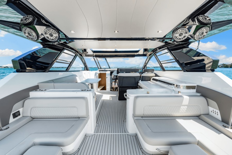 50ft Cruisers Yachts Yacht For Sale