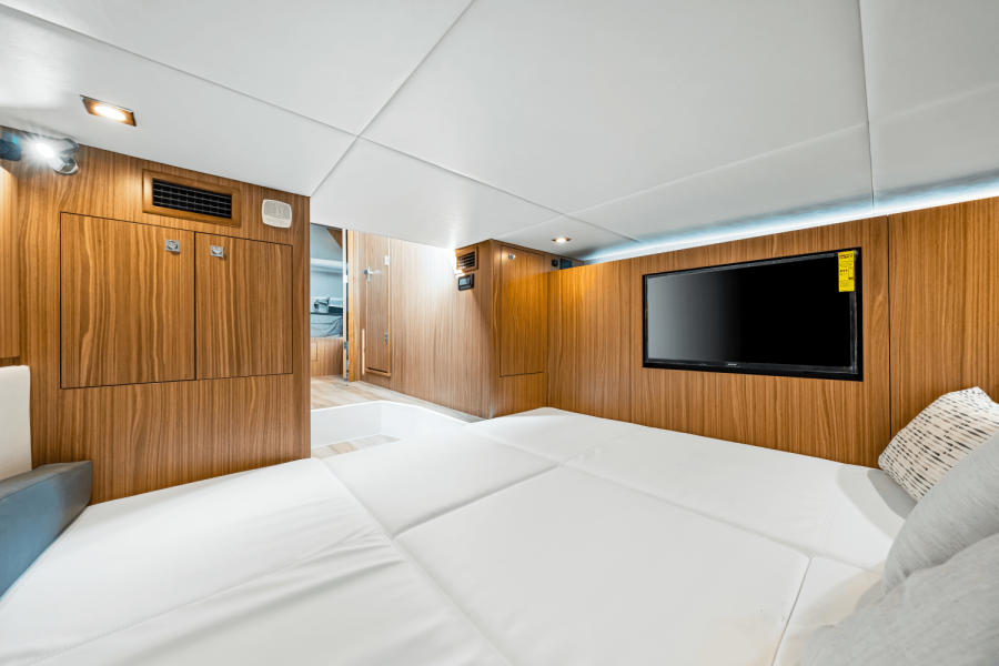 50ft Cruisers Yachts Yacht For Sale