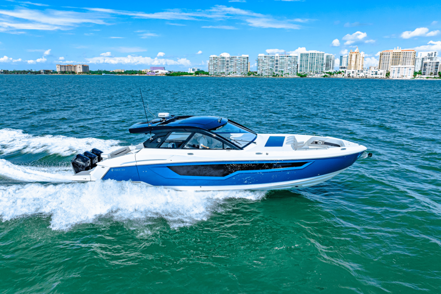 50ft Cruisers Yachts Yacht For Sale