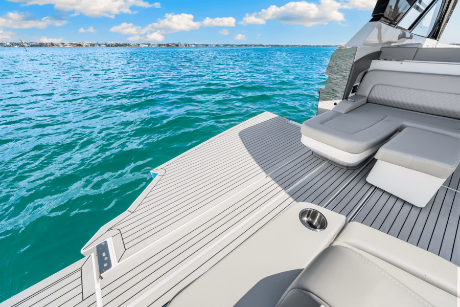50ft Cruisers Yachts Yacht For Sale
