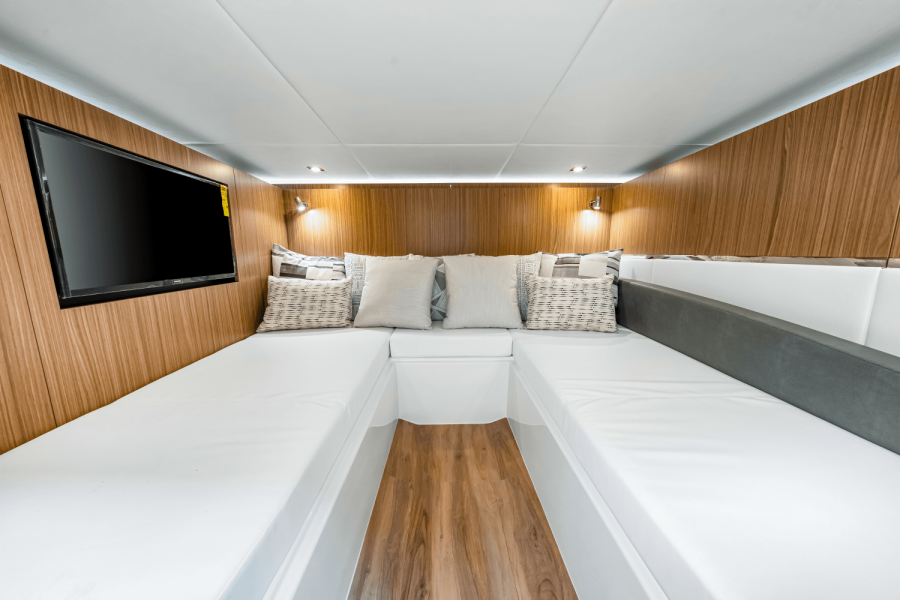 50ft Cruisers Yachts Yacht For Sale