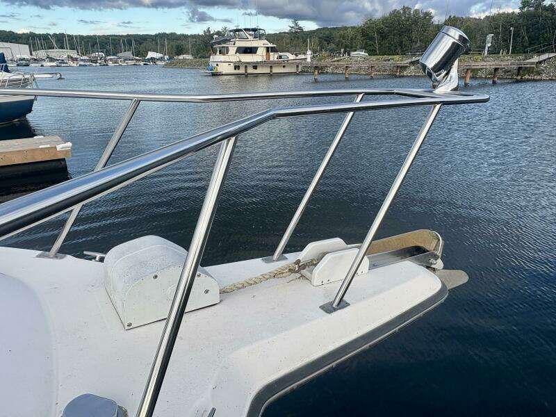 Humble Spirits 30ft Chaparral Yacht For Sale