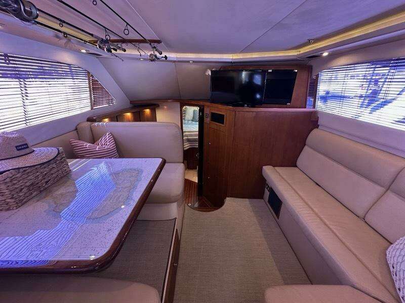 Dog Daze 35ft Jupiter Yacht For Sale
