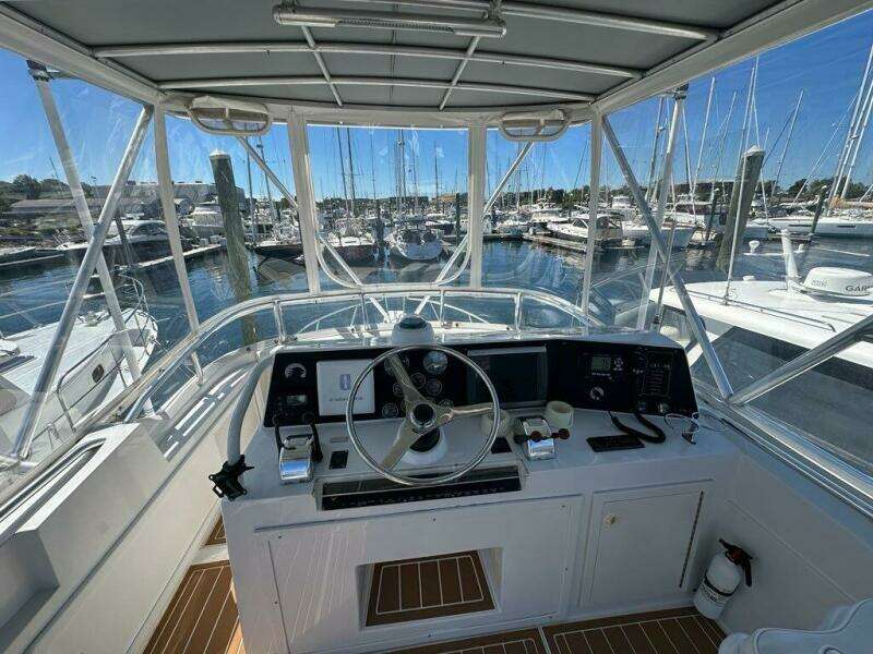 Dog Daze 35ft Jupiter Yacht For Sale