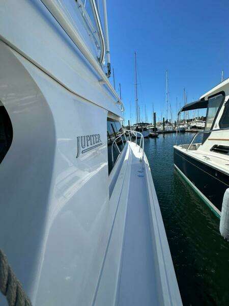 Dog Daze 35ft Jupiter Yacht For Sale