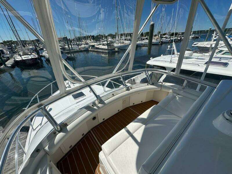Dog Daze 35ft Jupiter Yacht For Sale
