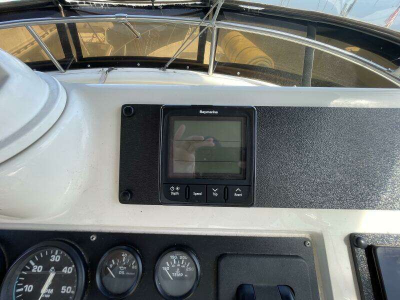 34ft Silverton Yacht For Sale