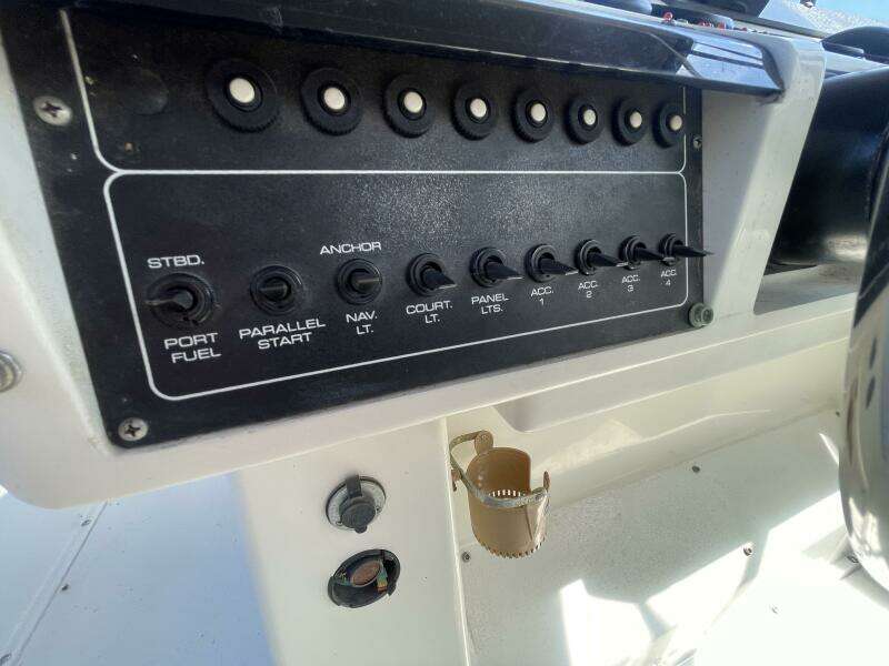 34ft Silverton Yacht For Sale