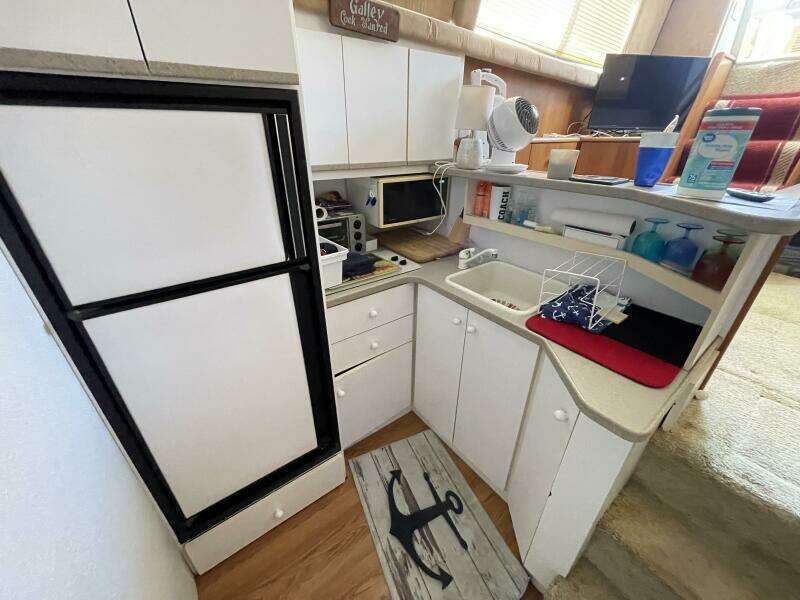 34ft Silverton Yacht For Sale
