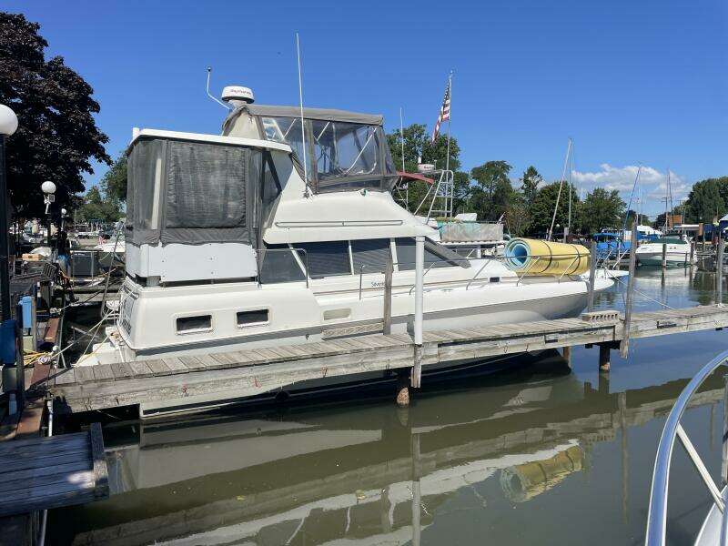 34ft Silverton Yacht For Sale
