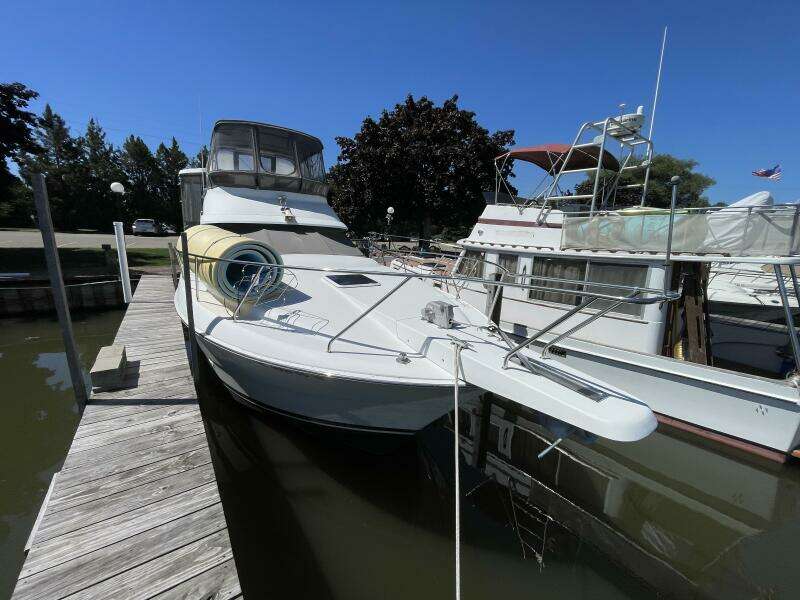 34ft Silverton Yacht For Sale
