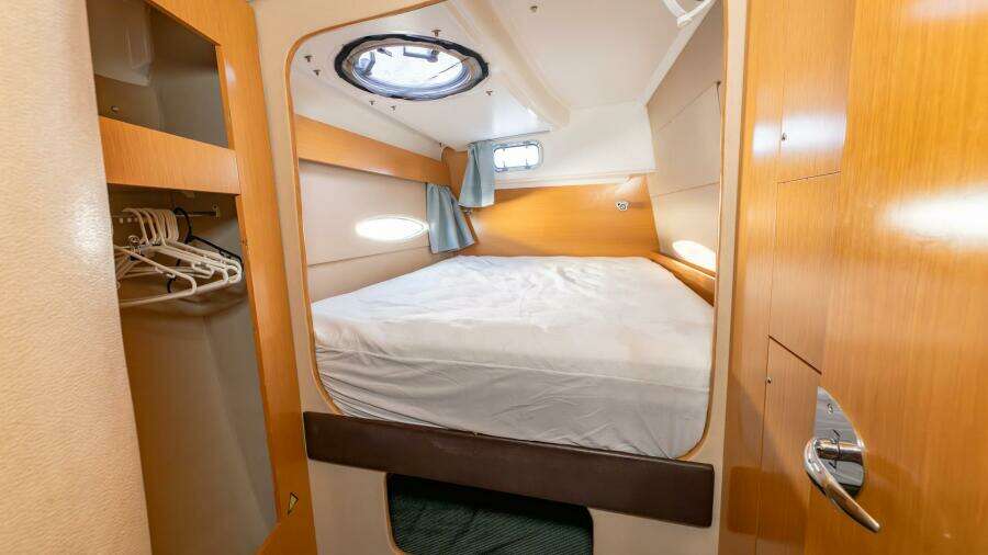 See Leggs 39ft Fountaine Pajot Yacht For Sale