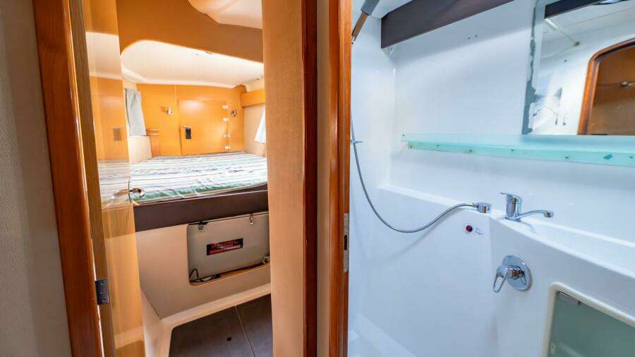 See Leggs 39ft Fountaine Pajot Yacht For Sale