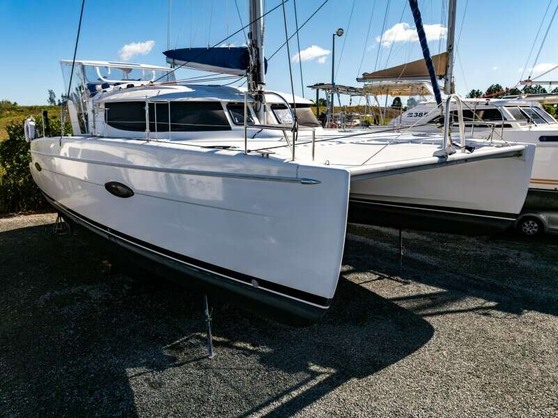 See Leggs 39ft Fountaine Pajot Yacht For Sale