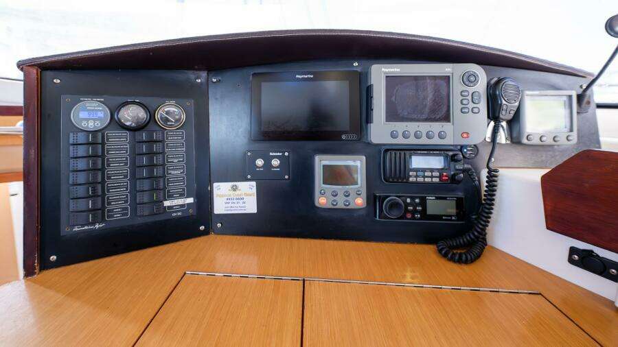 See Leggs 39ft Fountaine Pajot Yacht For Sale