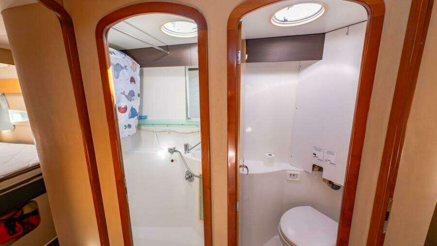 See Leggs 39ft Fountaine Pajot Yacht For Sale