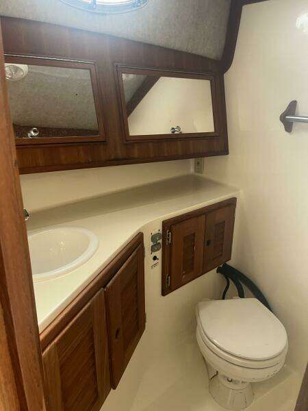 28ft Carolina Classic Yacht For Sale