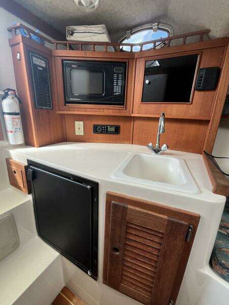 28ft Carolina Classic Yacht For Sale