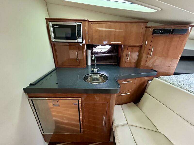 35ft Regal Yacht For Sale