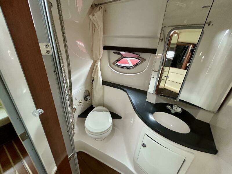 35ft Regal Yacht For Sale