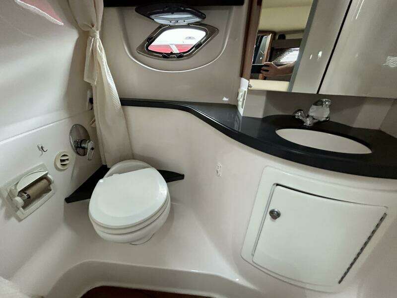 35ft Regal Yacht For Sale