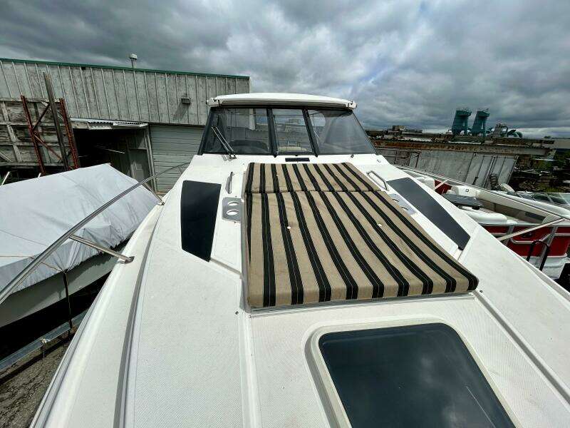 35ft Regal Yacht For Sale
