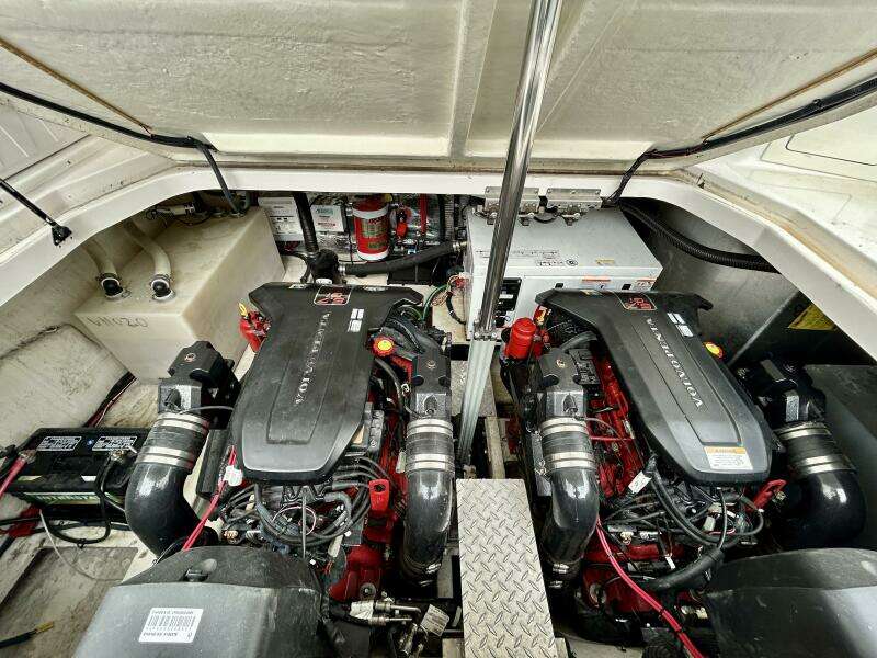 35ft Regal Yacht For Sale