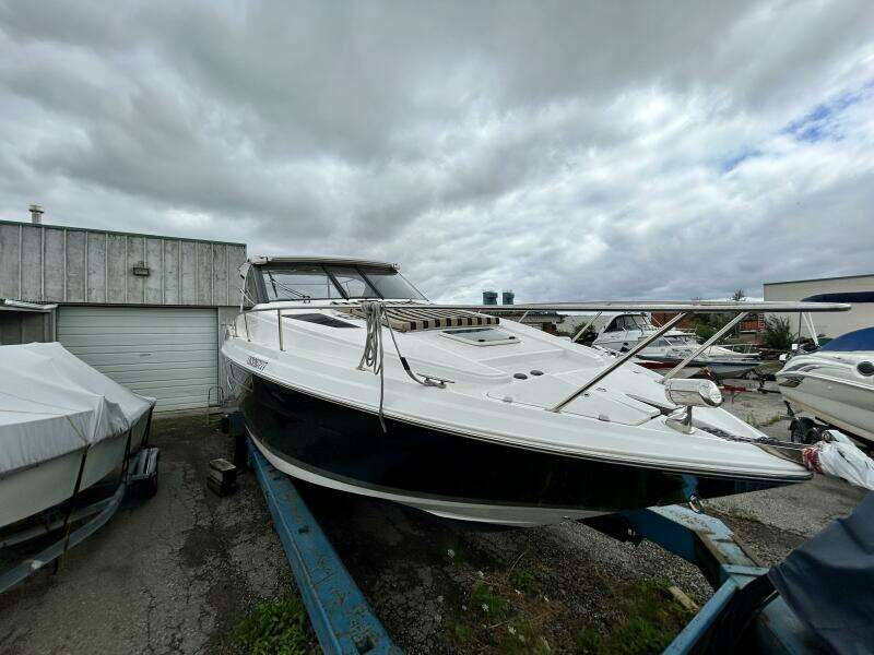 35ft Regal Yacht For Sale