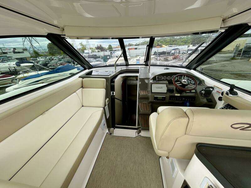 35ft Regal Yacht For Sale