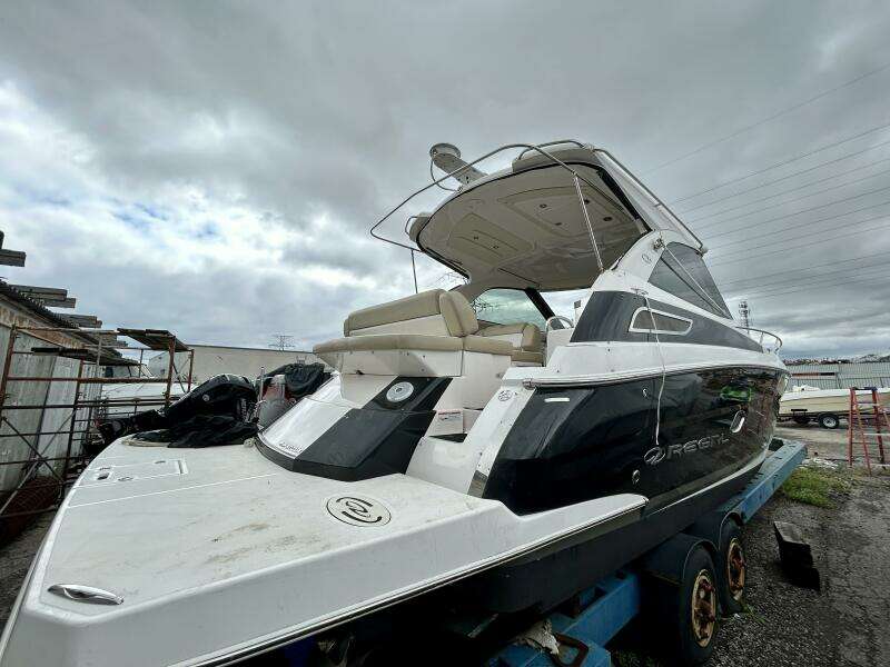 35ft Regal Yacht For Sale
