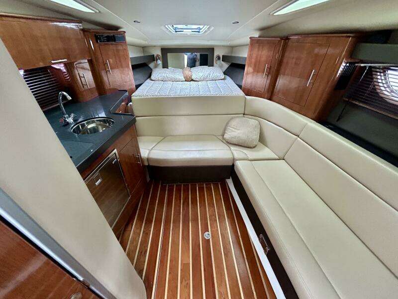 35ft Regal Yacht For Sale