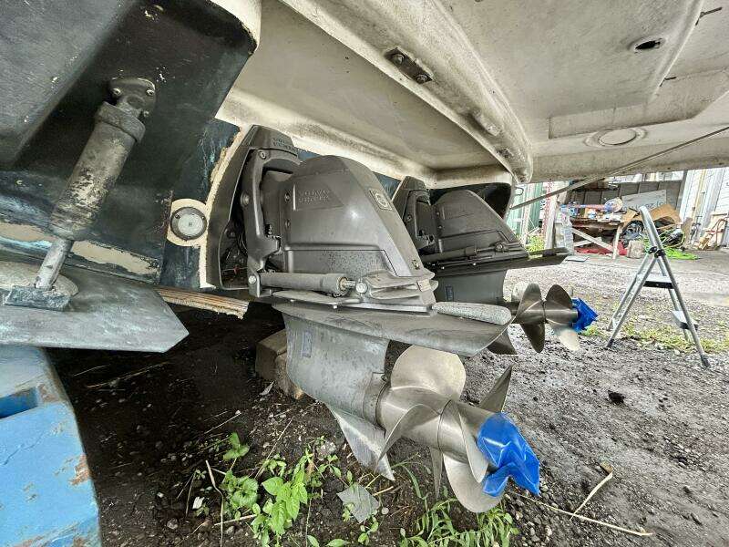 35ft Regal Yacht For Sale