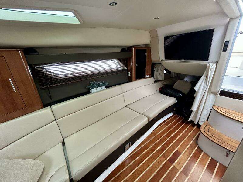 35ft Regal Yacht For Sale