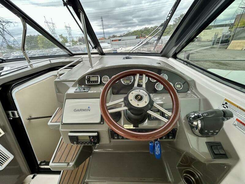 35ft Regal Yacht For Sale