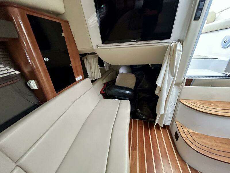 35ft Regal Yacht For Sale