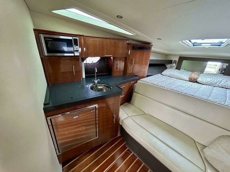 35ft Regal Yacht For Sale