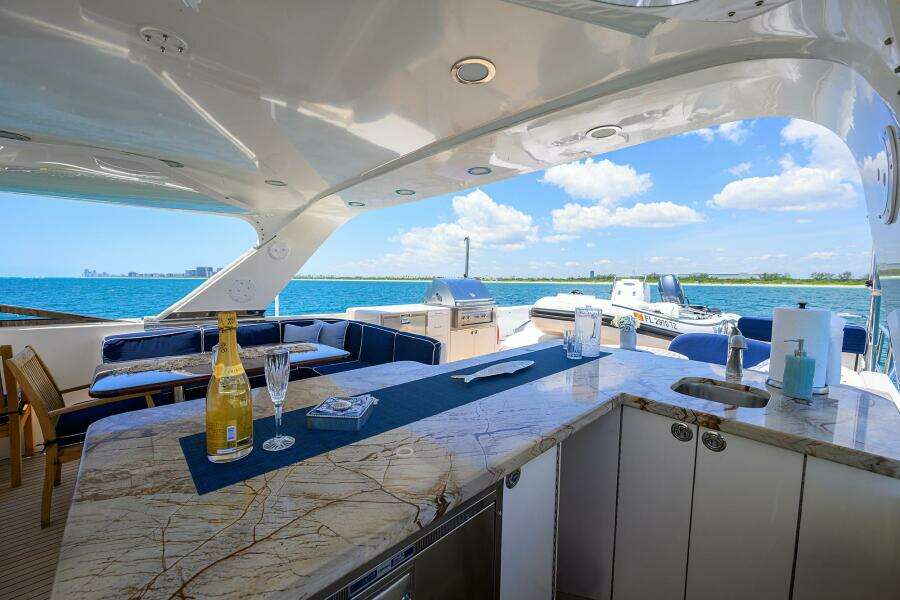 85ft Pacific Mariner Yacht For Sale