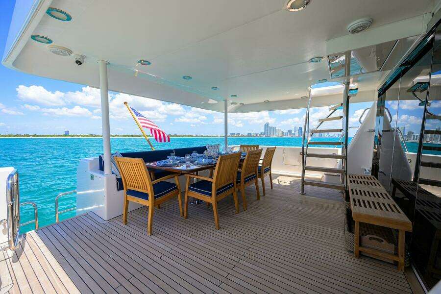 85ft Pacific Mariner Yacht For Sale
